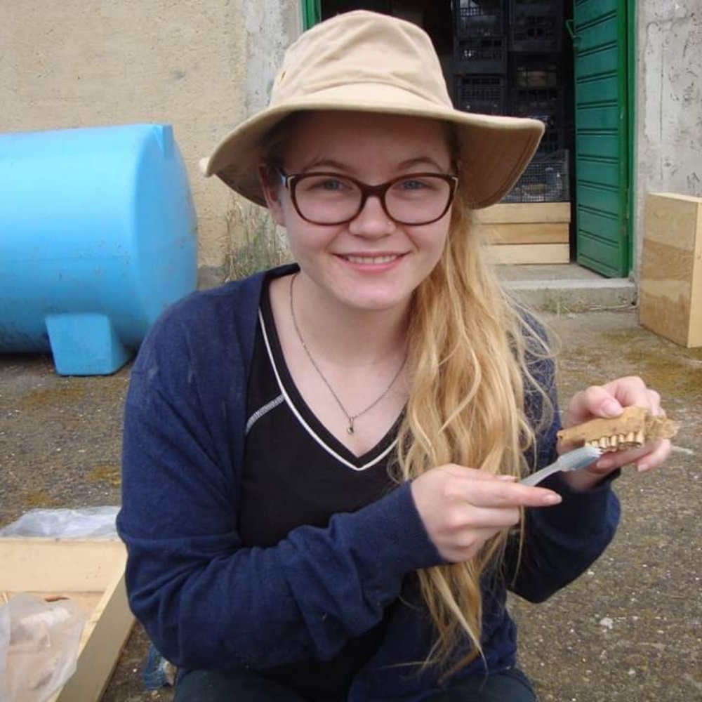 Meet your Posher, Emma